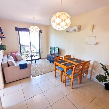 בורוקליני Sunny Pool Apartment מראה חיצוני תמונה