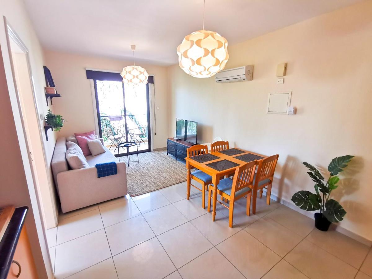 בורוקליני Sunny Pool Apartment מראה חיצוני תמונה